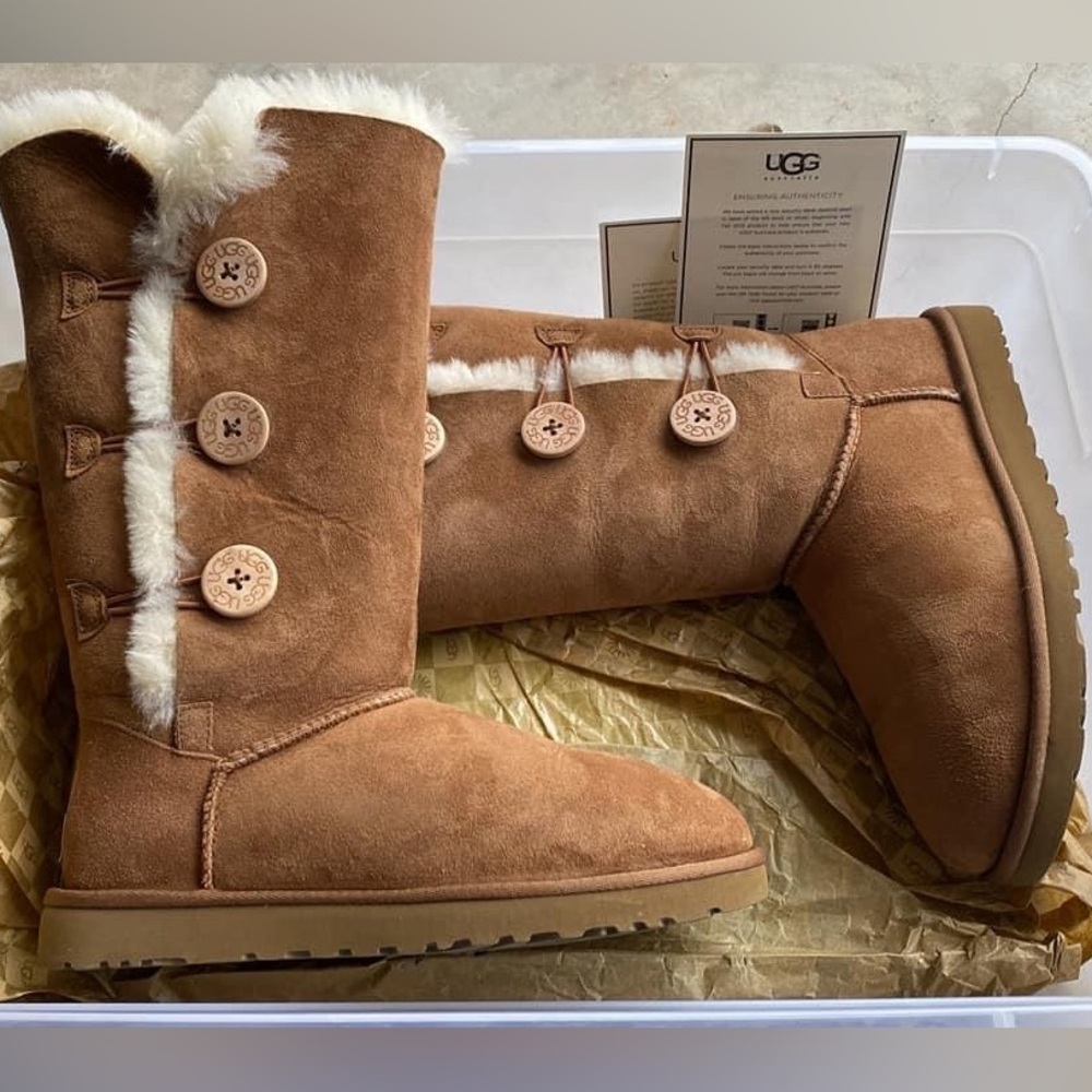 Tall Women’s UGG Boots with buttons